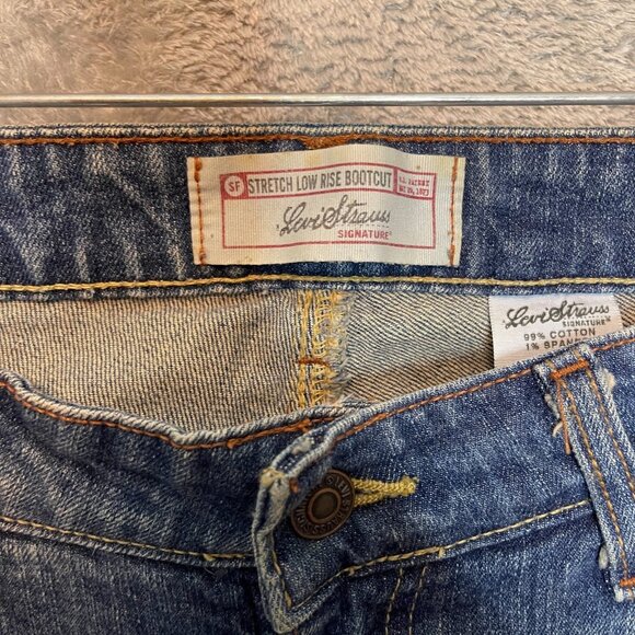 Signature Levis Women Stretch Low Rise Bootcut Dirty Wash Denim Jean 16W Plus - Picture 7 of 14